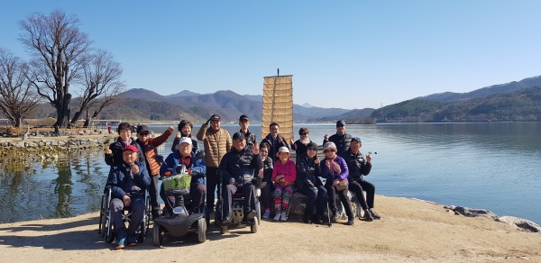당일여행 기념 단체사진