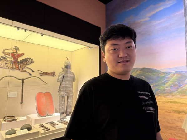 전시물 앞에서 찍은 참여자 사진