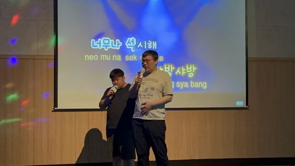 나눔반의 조화로운 무대