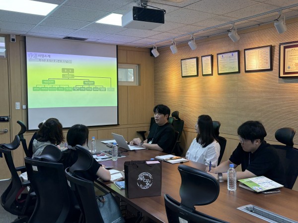 도봉장애인종합복지관에서 직업지원팀으로 기관견학을 왔습니다.