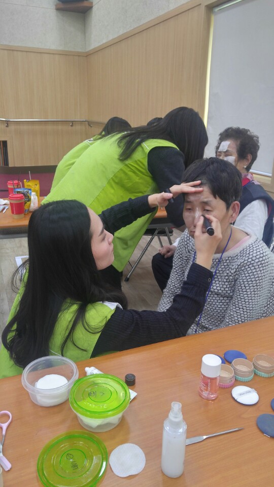 유한양행 "빛그림봉사단"과 함께하는 장수사진