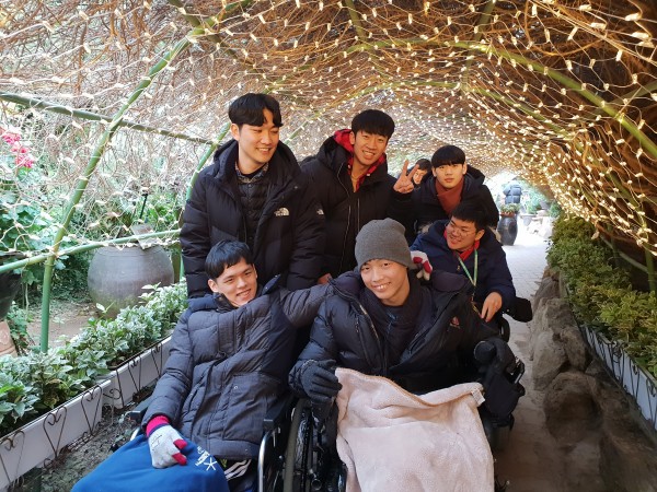포천 허브아일랜드에서 로즈터널을 지나가며