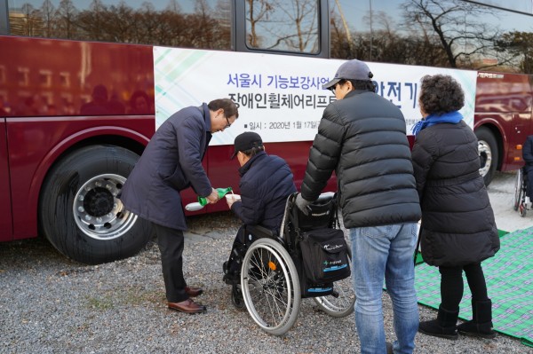 안전기원제 참여하는 음악의 신 나선환 회장님
