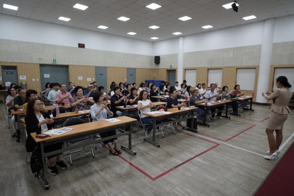 오후교육을 듣고 있는 모습