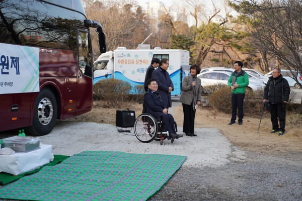 내빈으로 참석해주신 안진환 서울시 명예시장님, 서울시립발달장애인복지관 최선자 관장님
